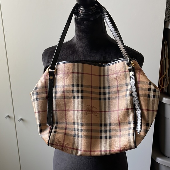 Authentic Burberry Tote - Picture 2 of 11